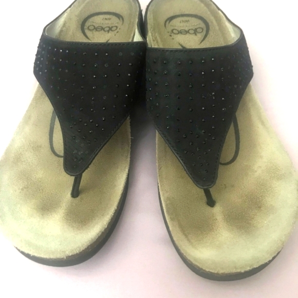 Abeo Flip Flops - Picture 1 of 6